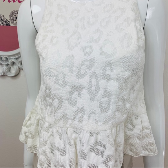 Trina Turk / White Crochet Top - Picture 2 of 8